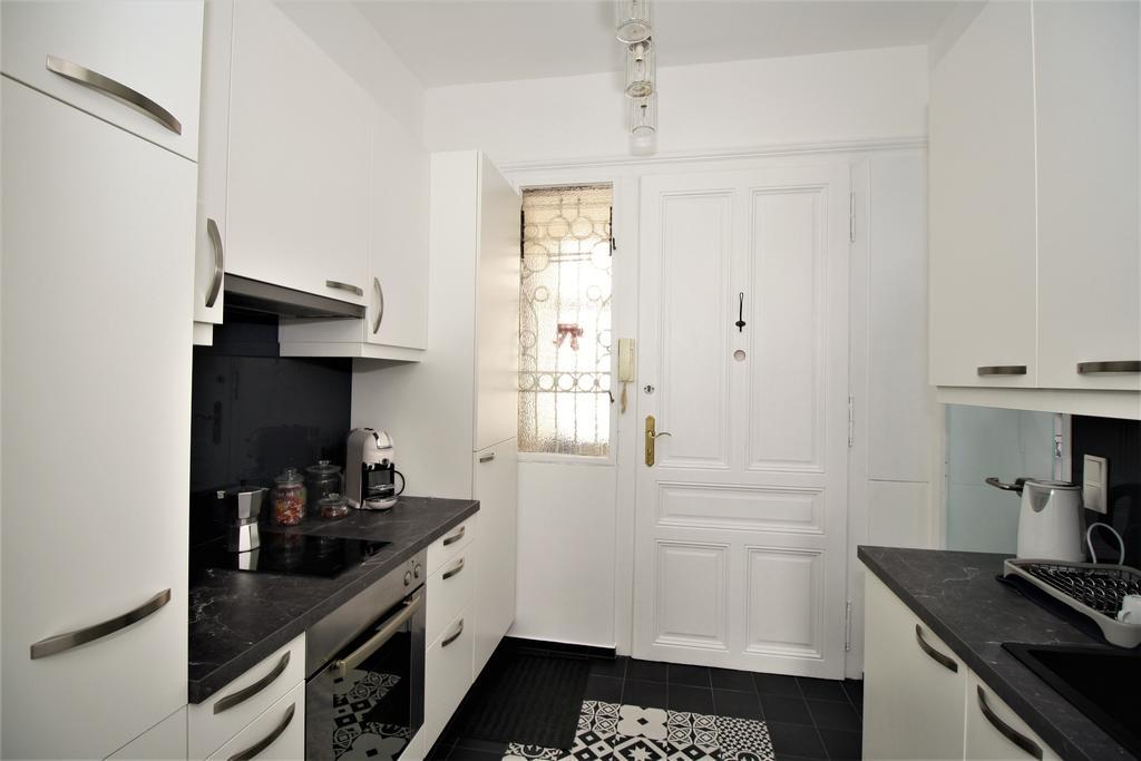 Apartment Alt *
